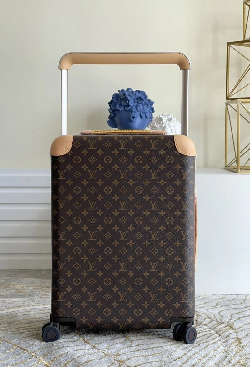 TechFriendly Louis Vuitton Suitcase 65412