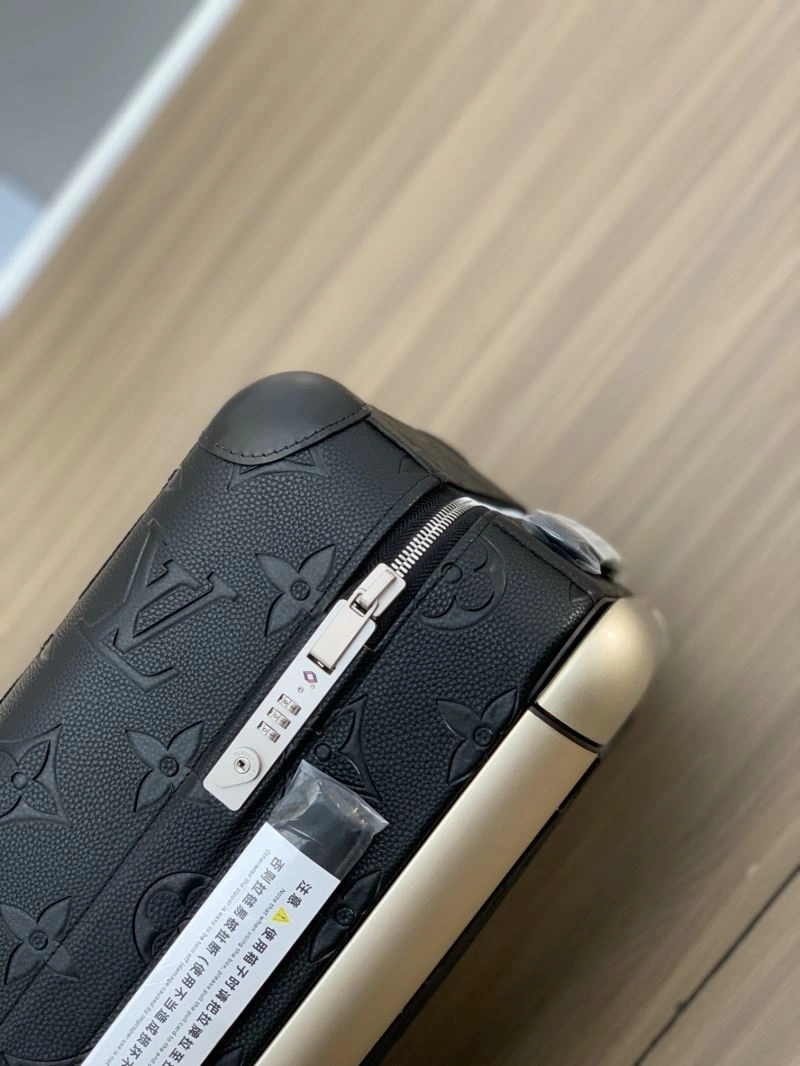 Timeless Louis Vuitton Suitcase 65334