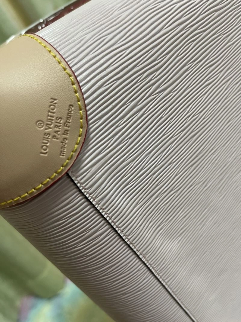 Breathable Louis Vuitton Suitcase 65312