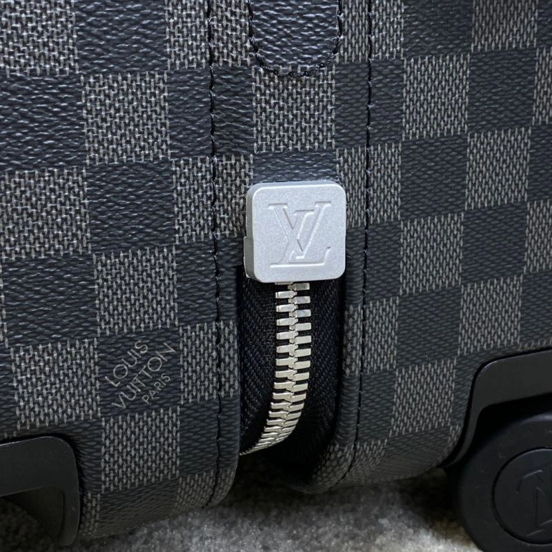 Durable Louis Vuitton Suitcase 65321
