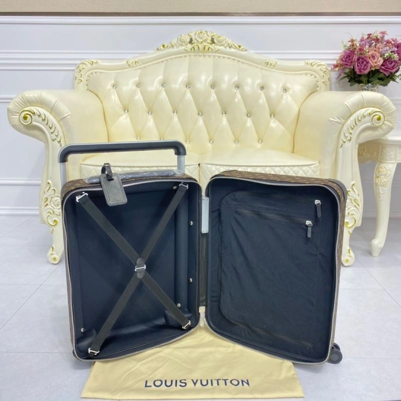 WellDesigned Louis Vuitton Suitcase 65307