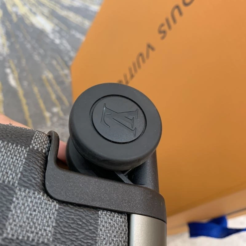 Supportive Louis Vuitton Suitcase 65301