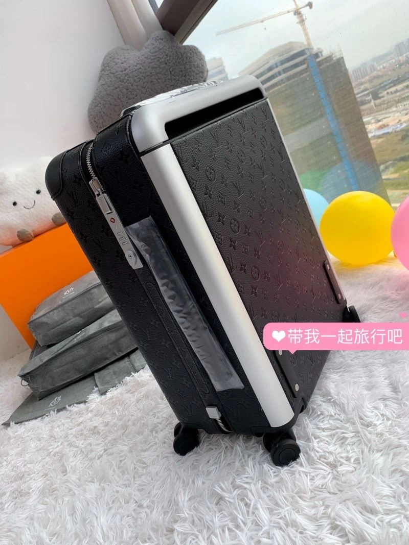 Fashionable Louis Vuitton Suitcase 65300