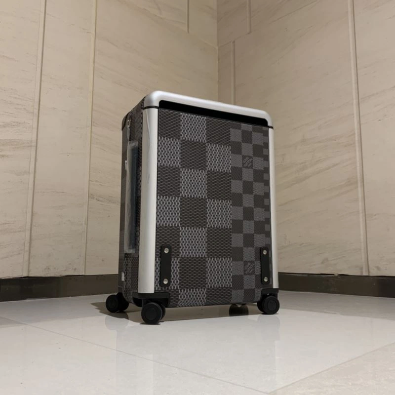 Bold Louis Vuitton Suitcase 65295