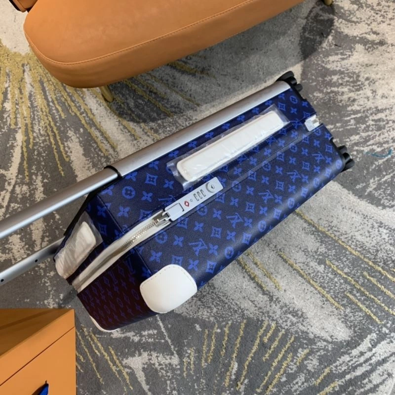 Louis Vuitton Suitcase ZipUp 65293