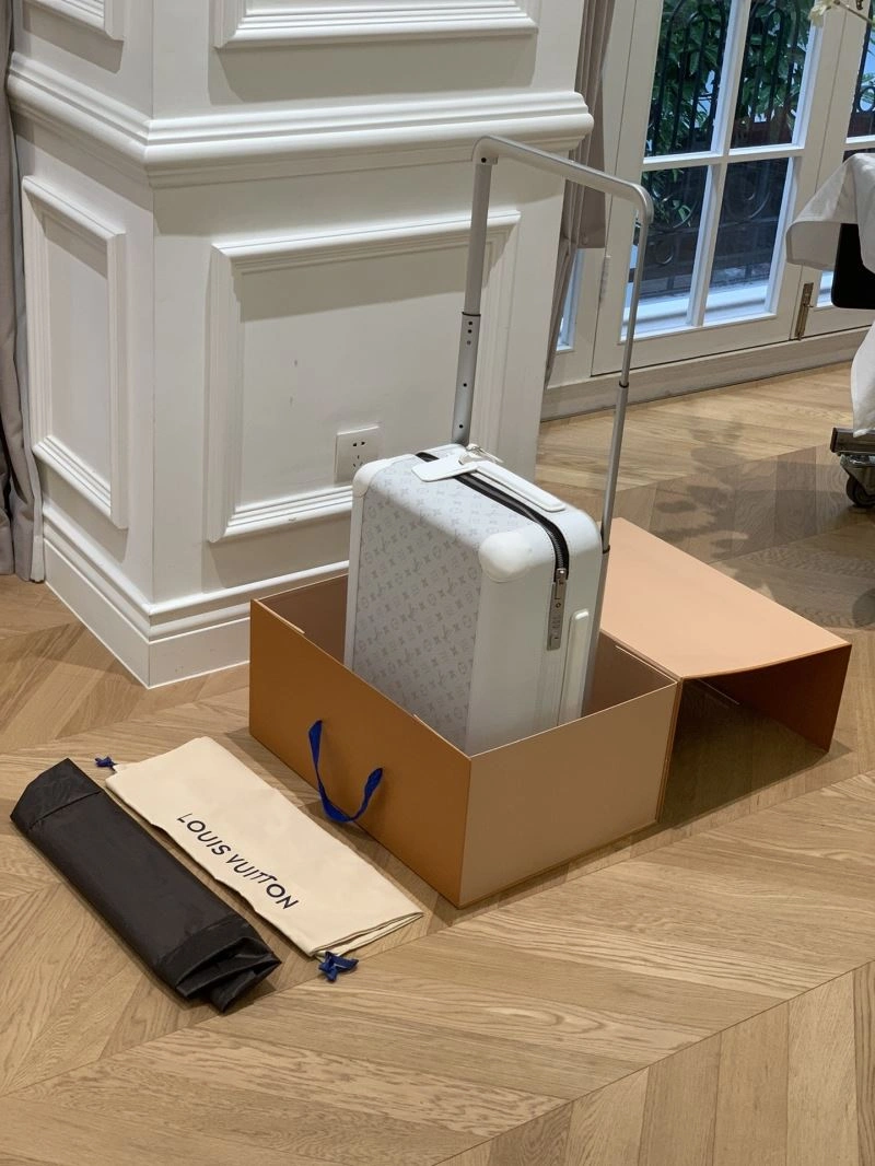 Louis Vuitton Suitcase Durable 65266