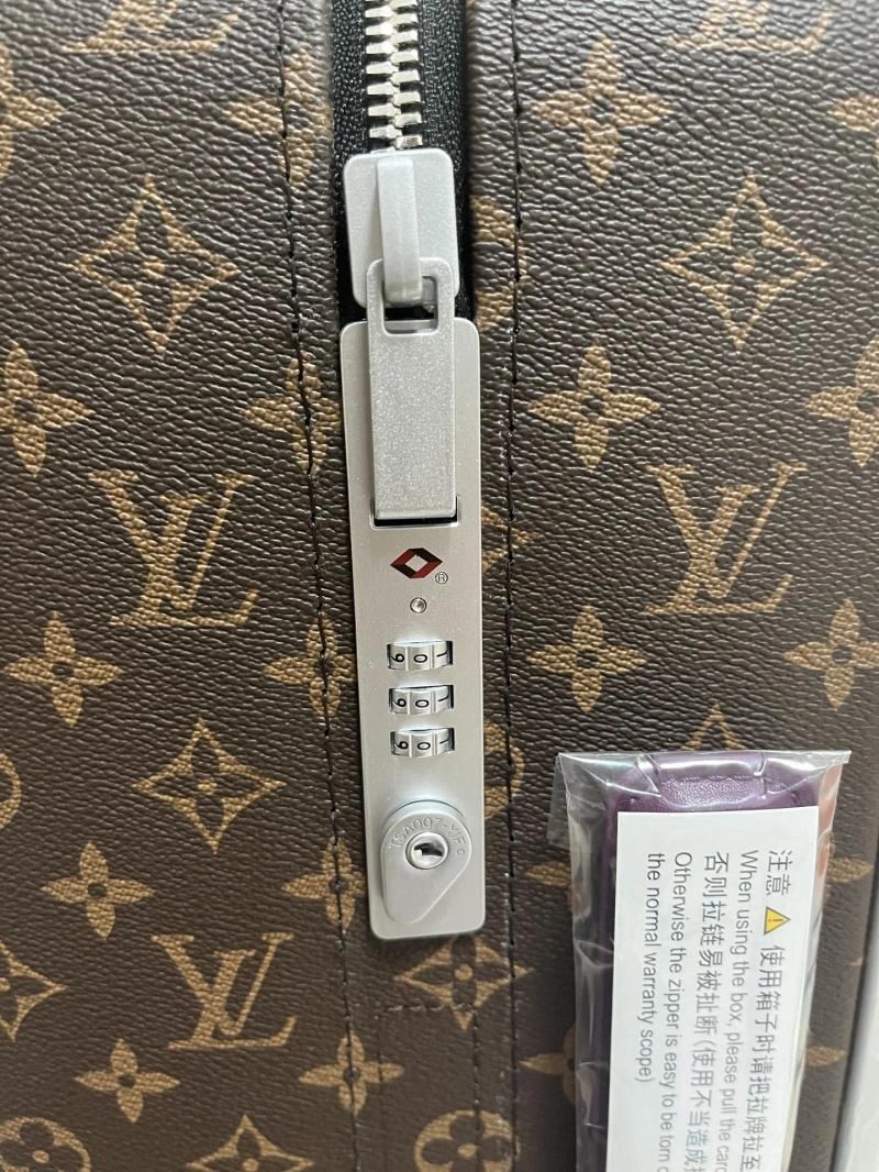 ComfortFit Louis Vuitton Suitcase 65185