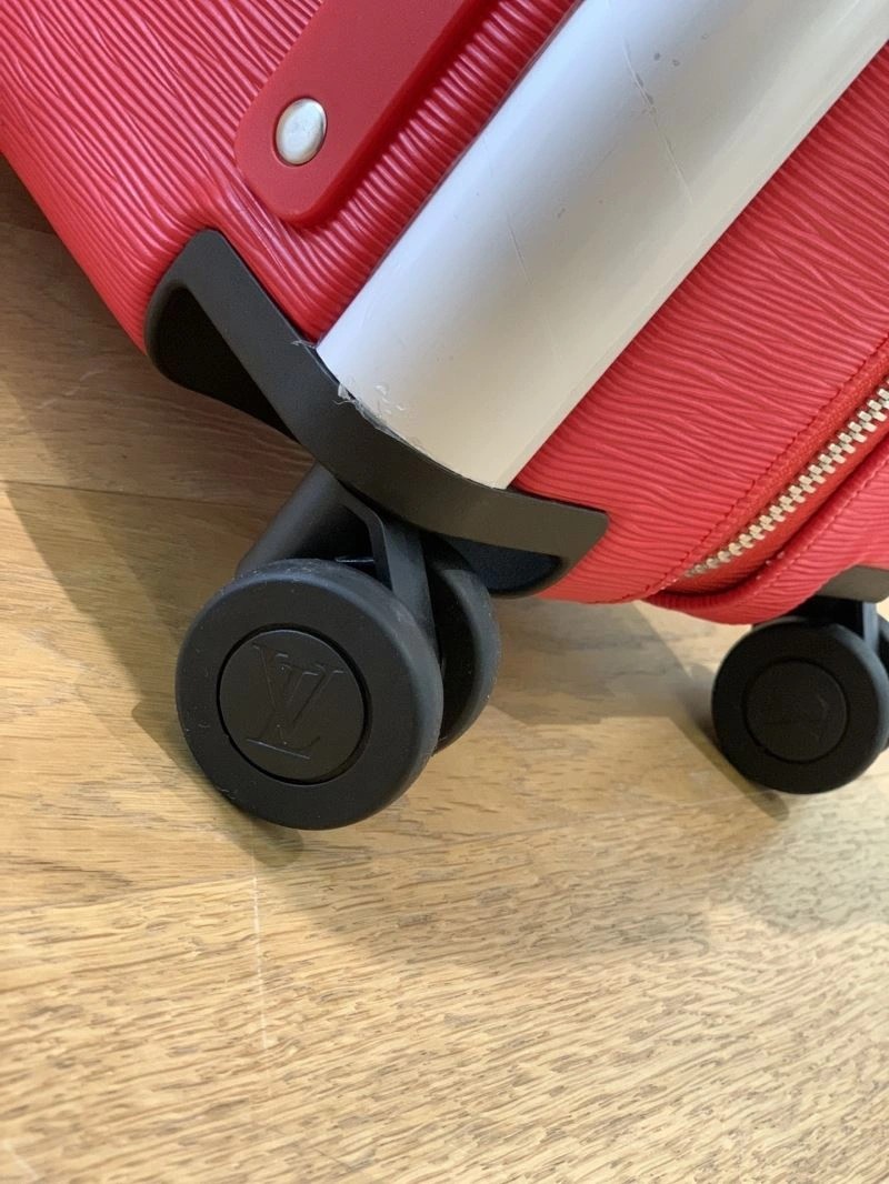 Trendsetting Louis Vuitton Suitcase 65170