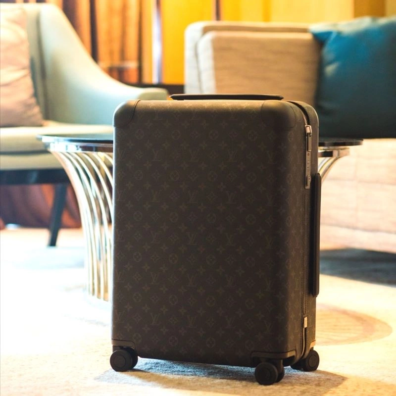 Louis Vuitton Suitcase ModernLook 65159