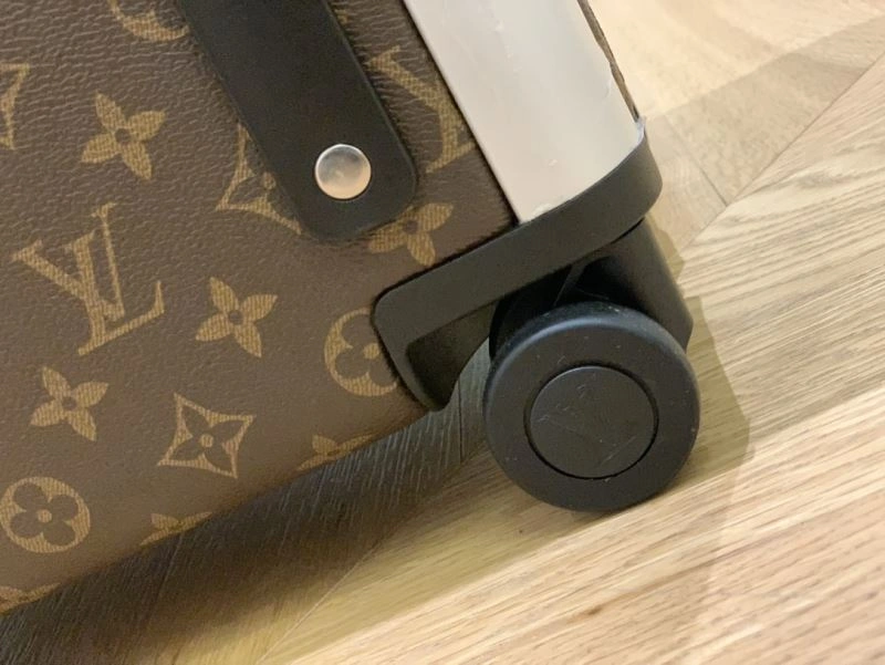 Louis Vuitton Suitcase Stretchable 65142