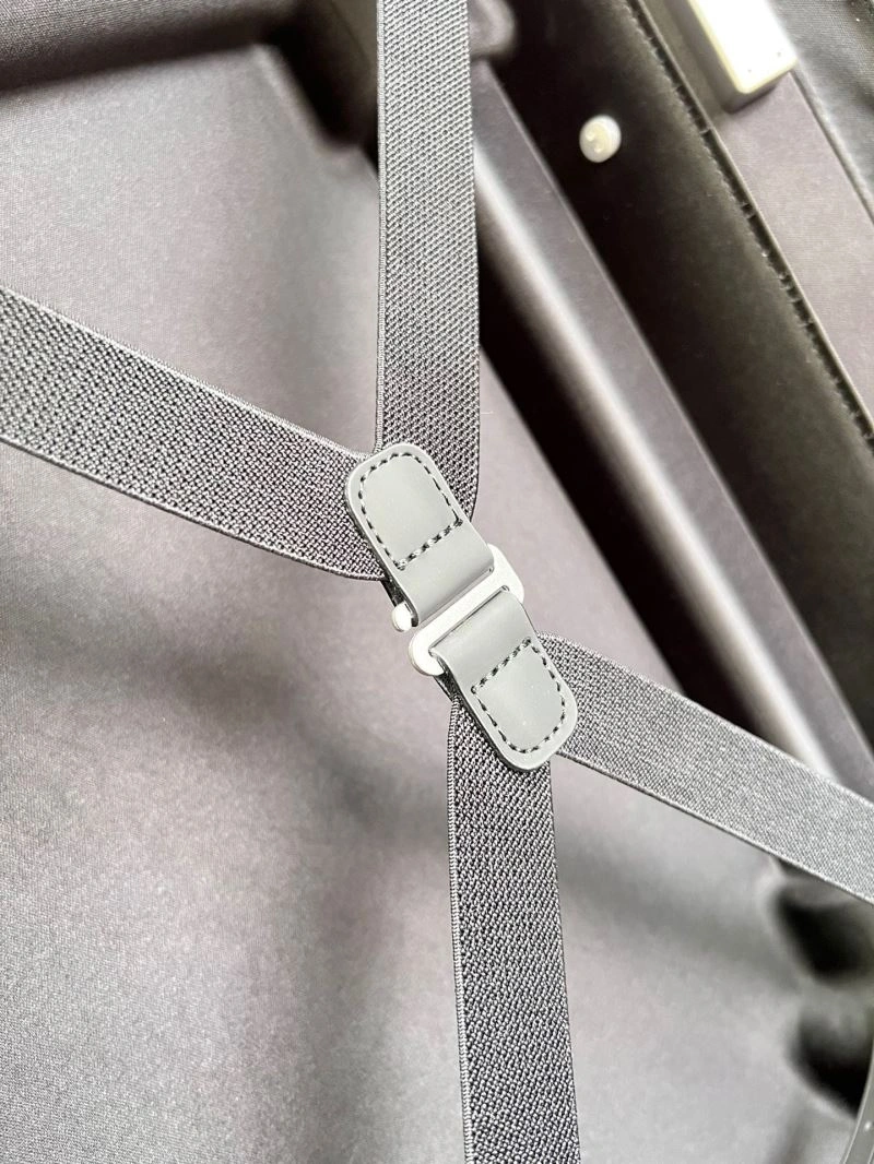 UrbanChic Louis Vuitton Suitcase 65152