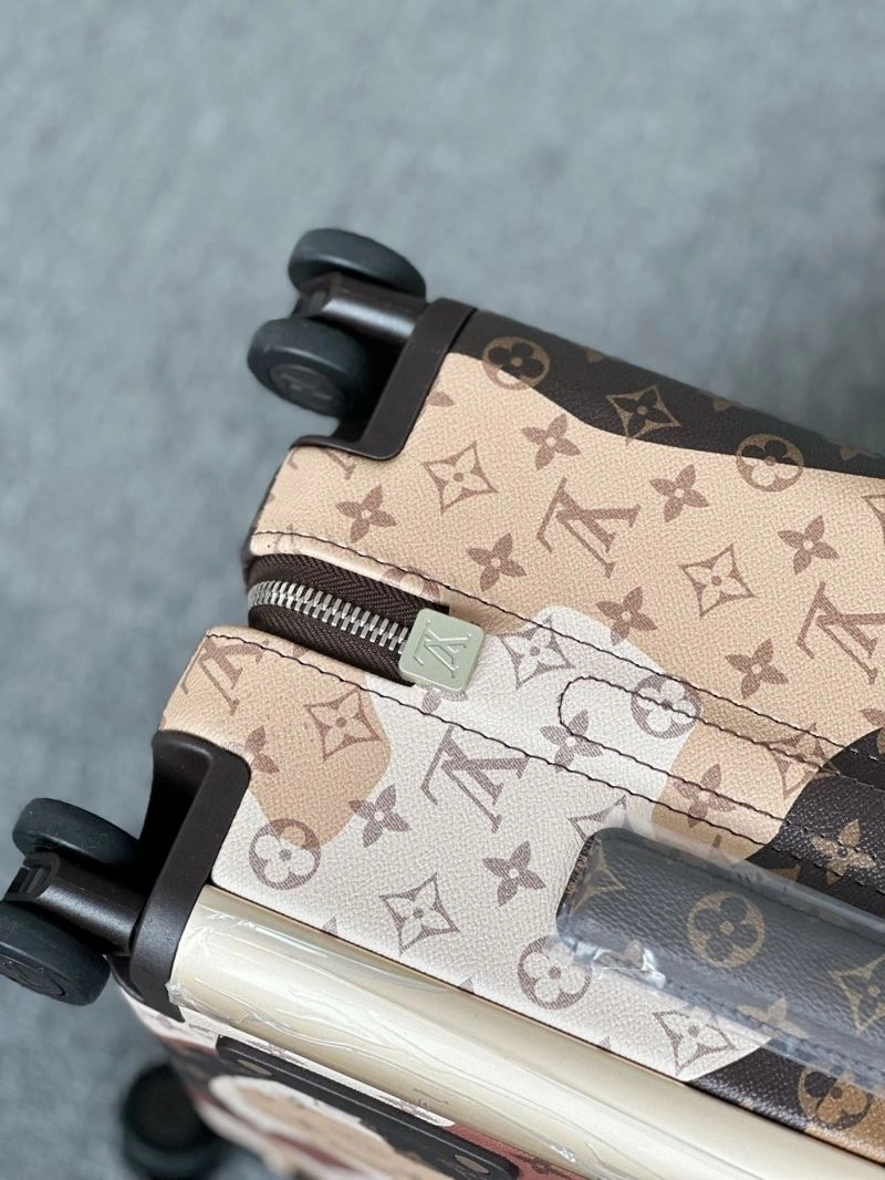 Louis Vuitton Suitcase FashionForward 65194