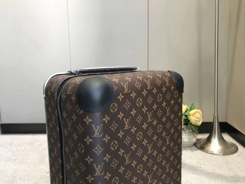 Durable Louis Vuitton Suitcase 65136