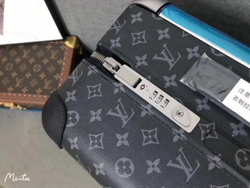 TechFriendly Louis Vuitton Suitcase 65132