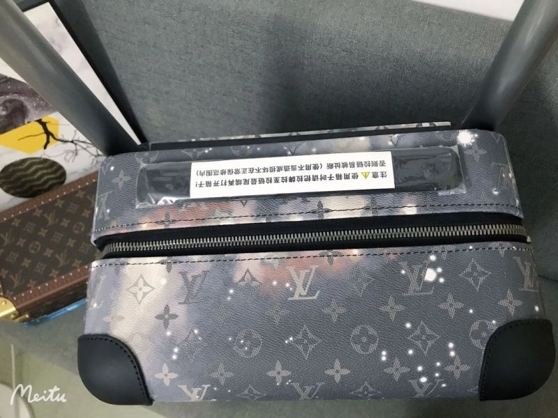 UrbanStyle Louis Vuitton Suitcase 65177
