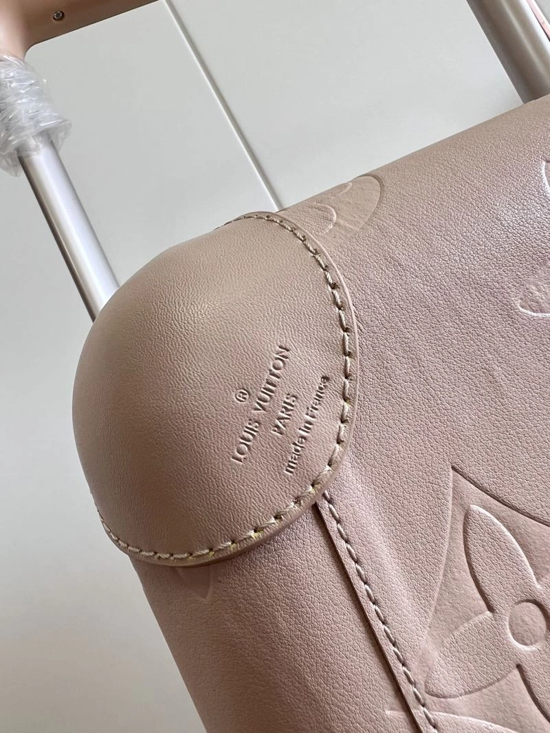 Minimalist Louis Vuitton Suitcase 65131