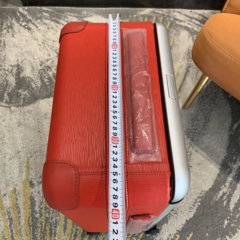 Effortless Louis Vuitton Suitcase 65127