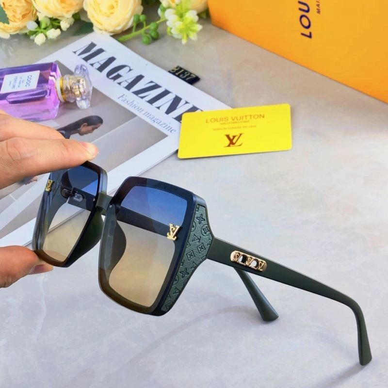 Bright Louis Vuitton Sunglasses 280794