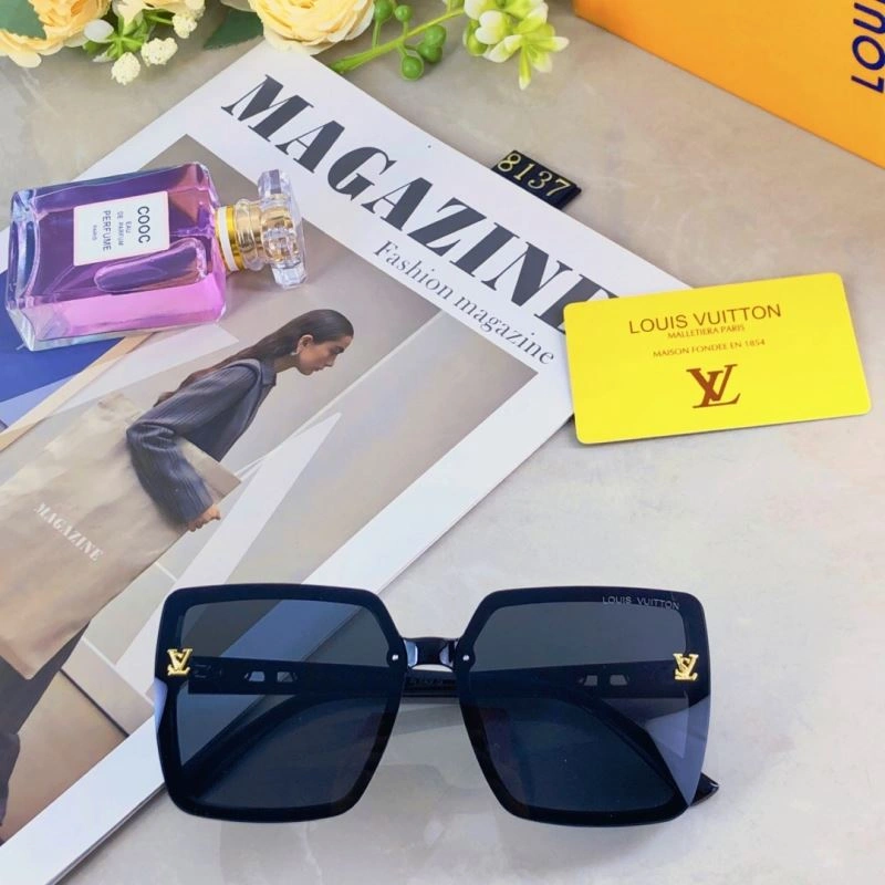 Bright Louis Vuitton Sunglasses 280794