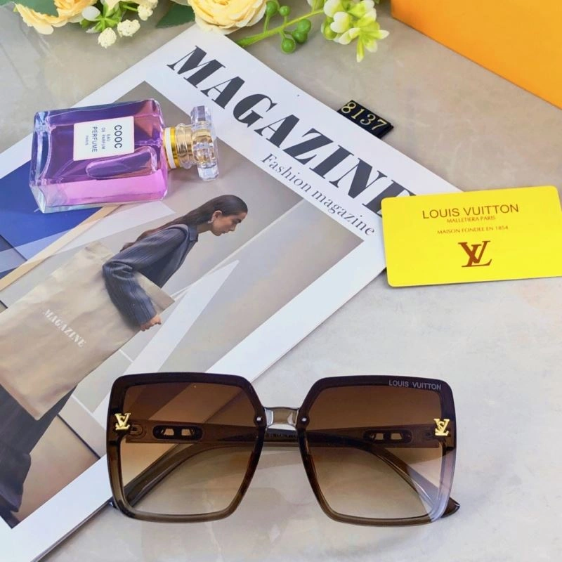 Bright Louis Vuitton Sunglasses 280794