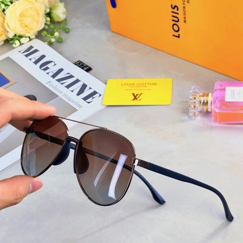 Louis Vuitton Sunglasses Chic 280782