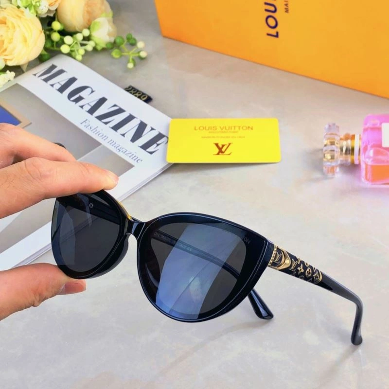 Louis Vuitton Sunglasses Sleek 280767