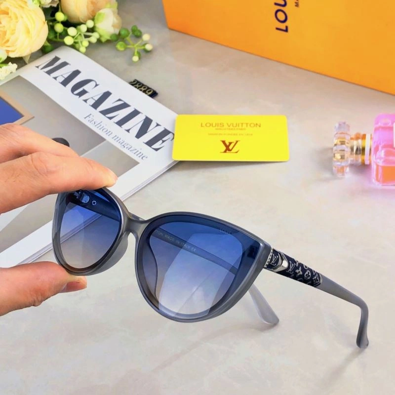 Louis Vuitton Sunglasses Sleek 280767
