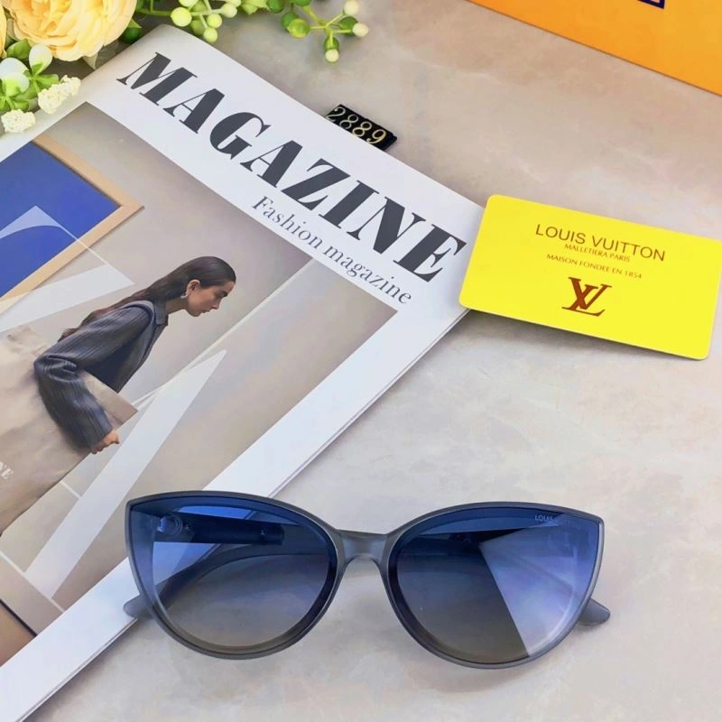Louis Vuitton Sunglasses Sleek 280767