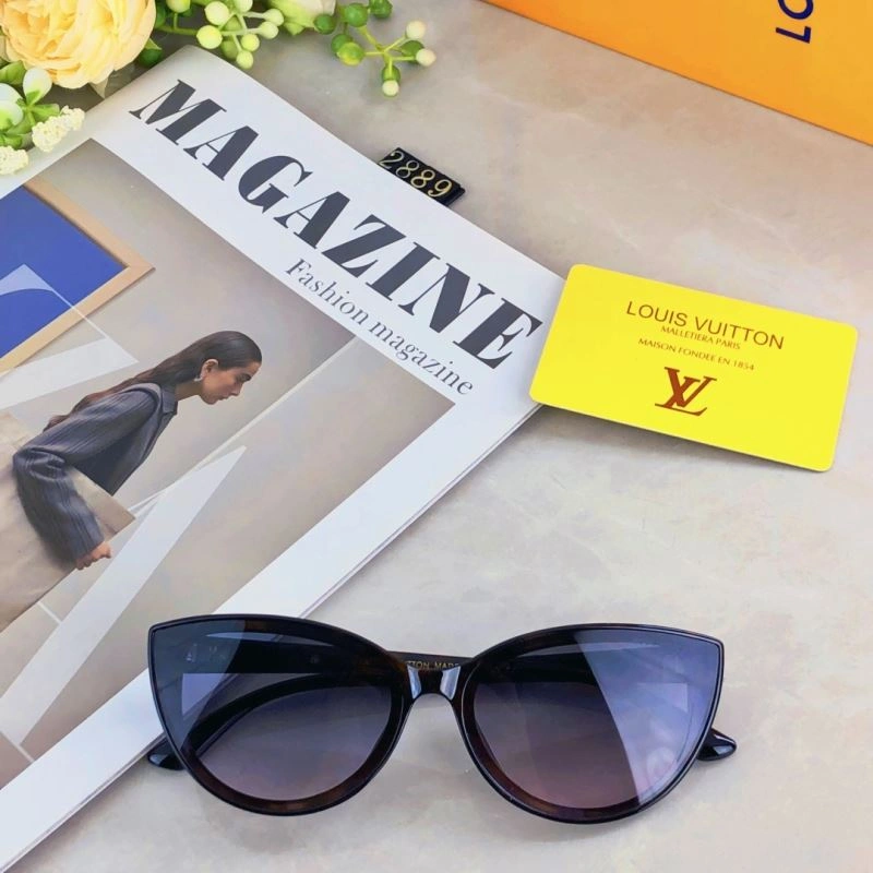 Louis Vuitton Sunglasses Sleek 280767