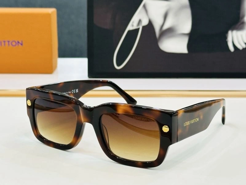 Louis Vuitton Sunglasses Sleek 280768