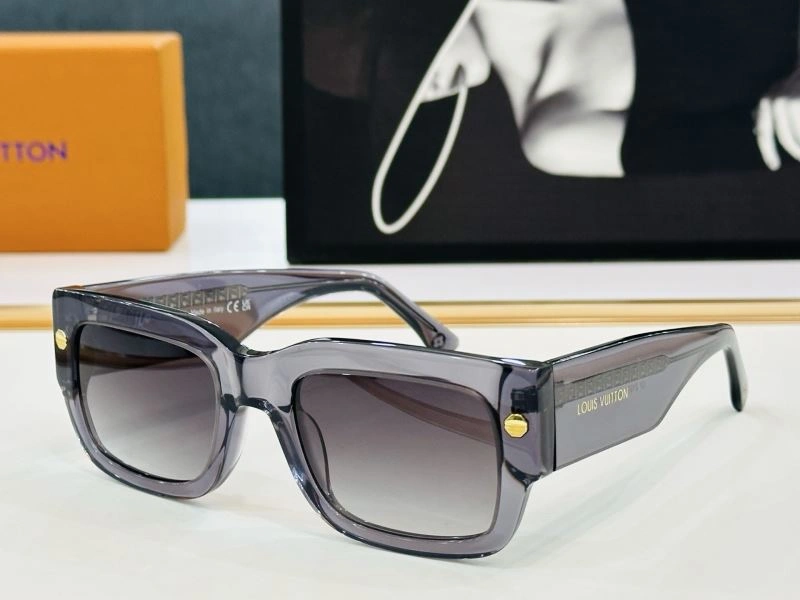Louis Vuitton Sunglasses Sleek 280768