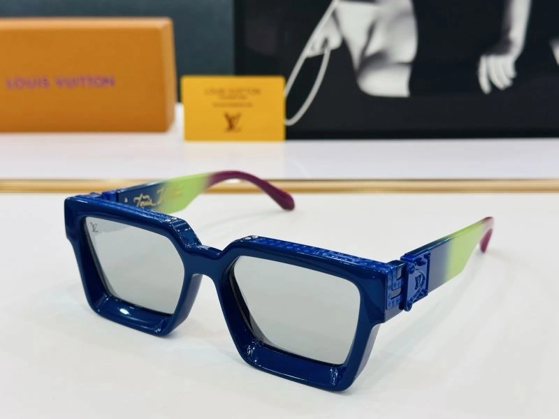 Snug Louis Vuitton Sunglasses 280760