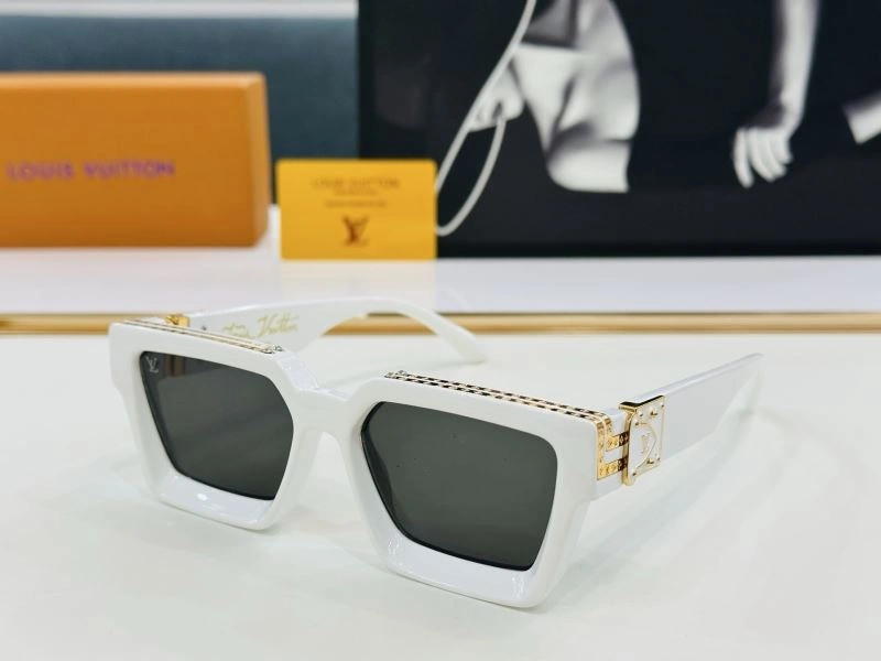Louis Vuitton Sunglasses WrinkleFree 280758