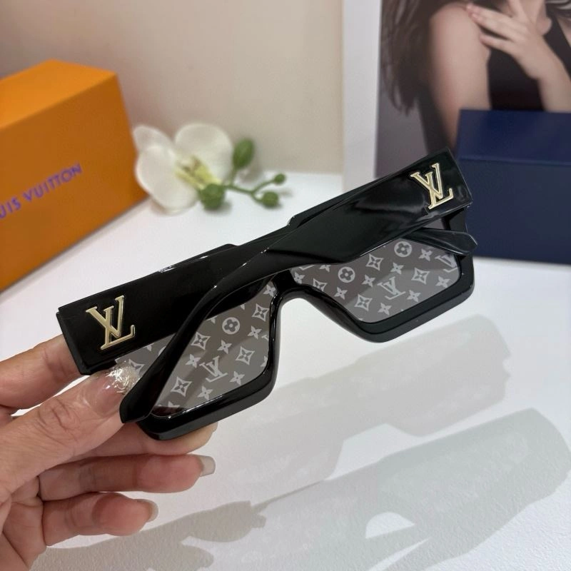 DailyWear Louis Vuitton Sunglasses 280731