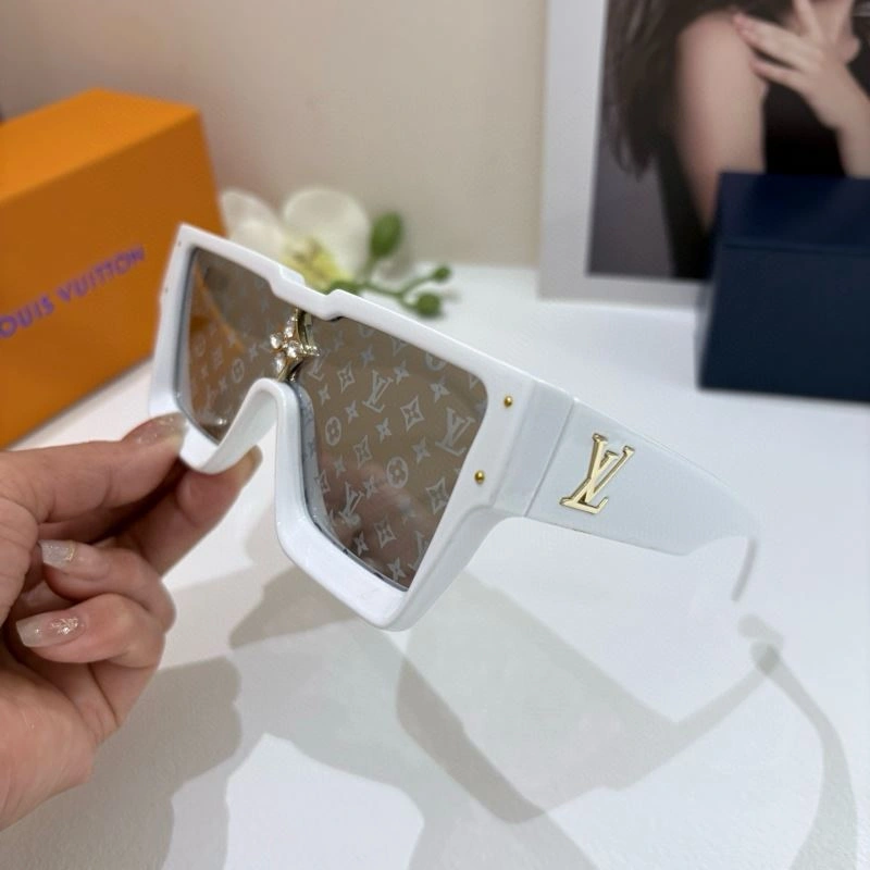 Louis Vuitton Sunglasses StreetReady 280732