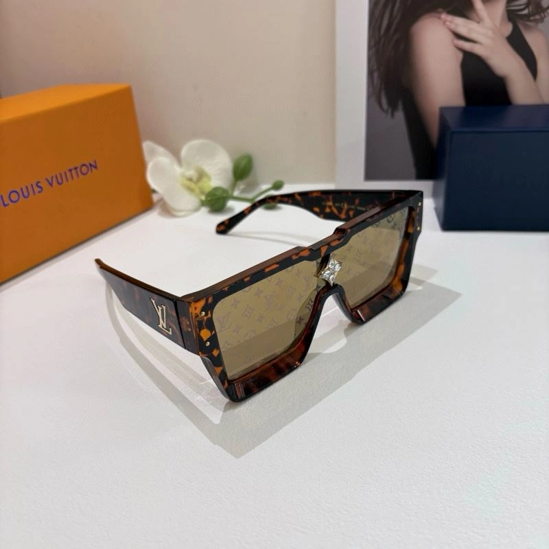 Unique Louis Vuitton Sunglasses 280738