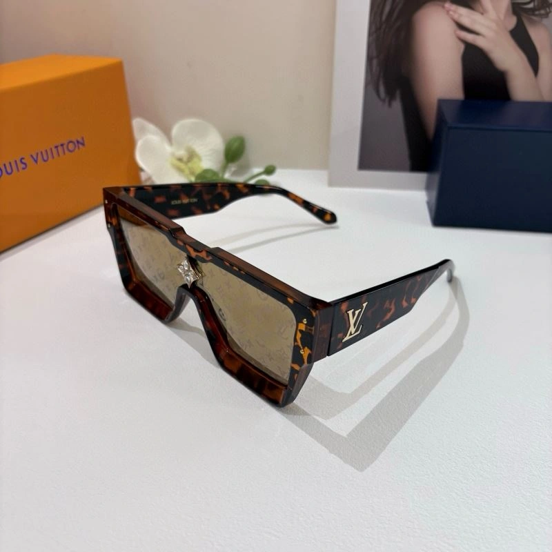 Unique Louis Vuitton Sunglasses 280738