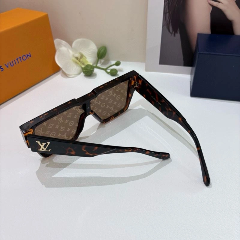 Unique Louis Vuitton Sunglasses 280738