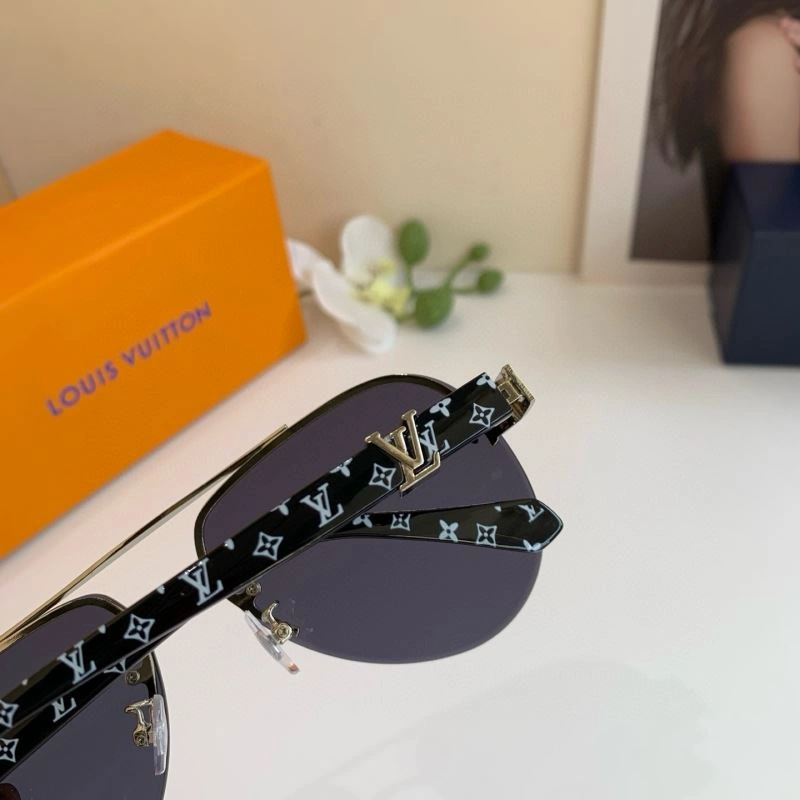 UrbanChic Louis Vuitton Sunglasses 280741