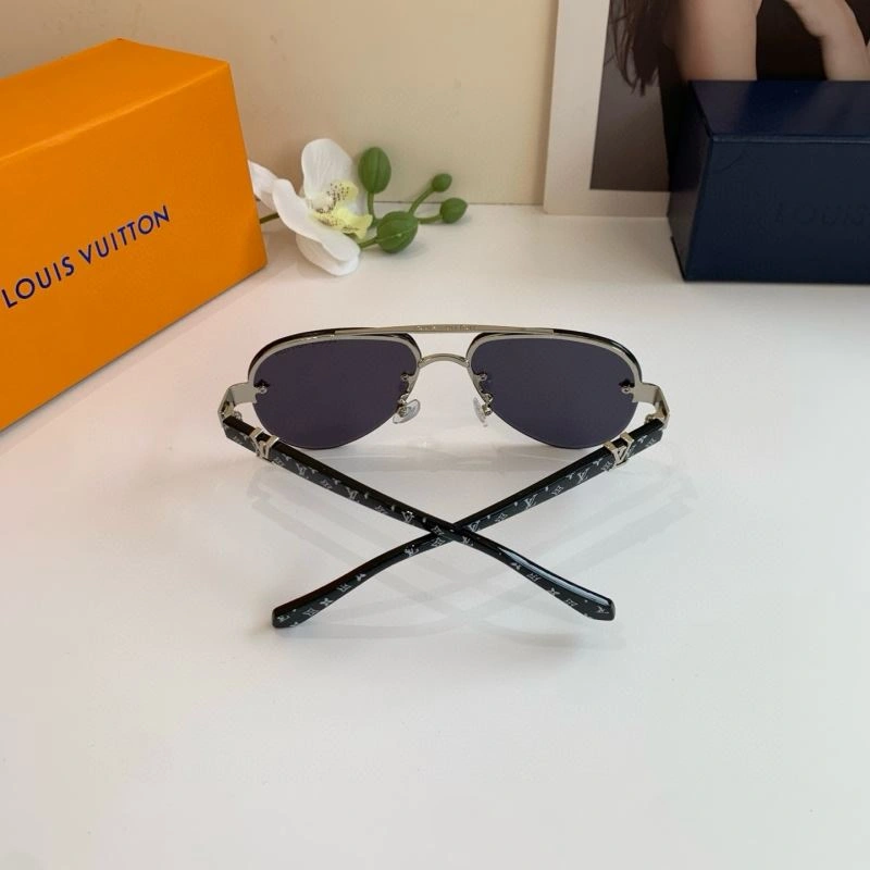 UrbanChic Louis Vuitton Sunglasses 280741