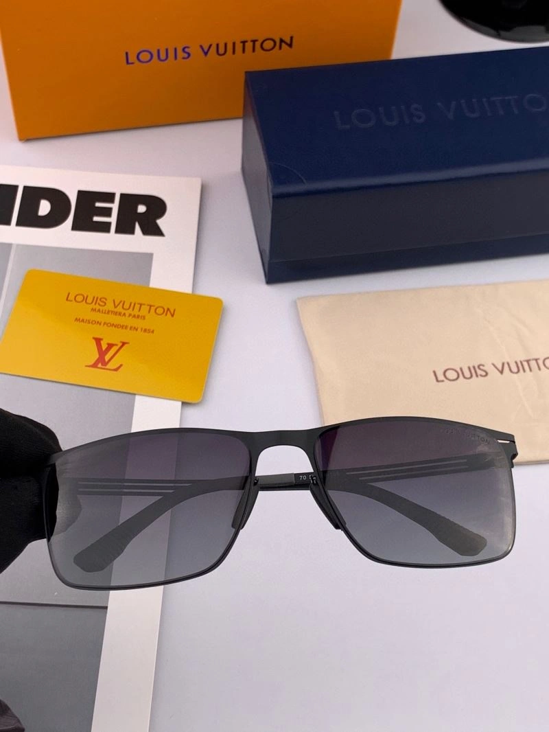 Louis Vuitton Sunglasses DailyWear 280730