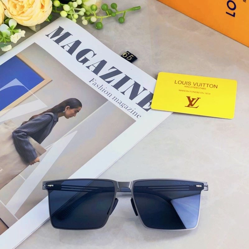 Louis Vuitton Sunglasses Fashionable 280748