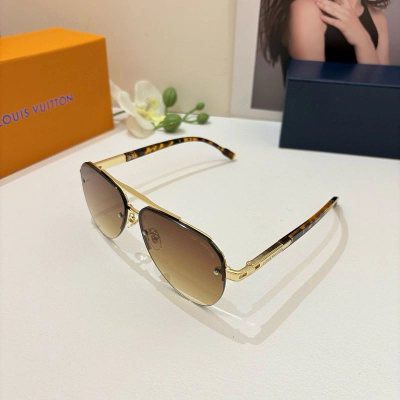 Minimalist Louis Vuitton Sunglasses 280726