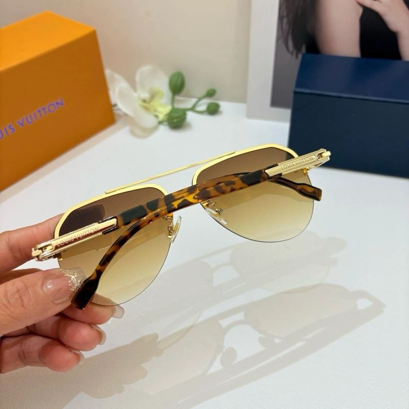 Minimalist Louis Vuitton Sunglasses 280726