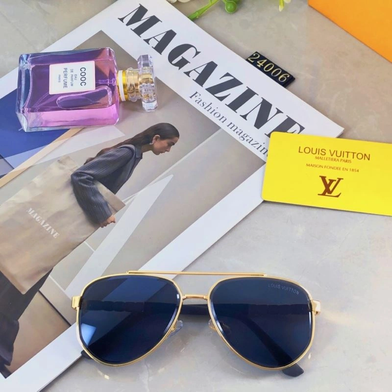 Effortless Louis Vuitton Sunglasses 280721