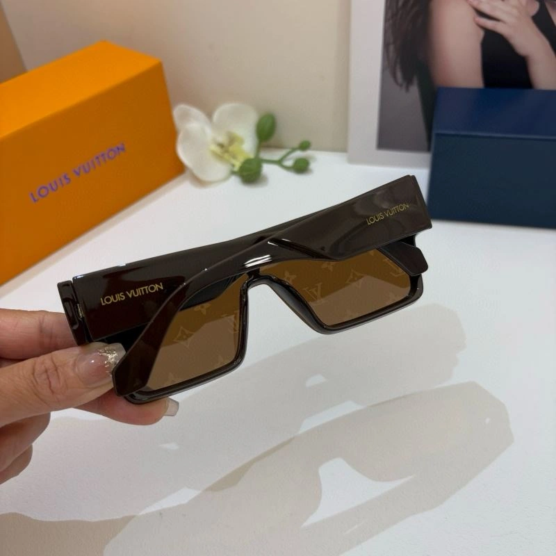 FashionForward Louis Vuitton Sunglasses 280715