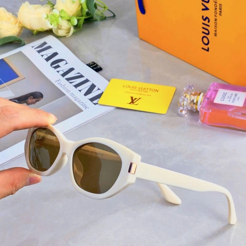 Sleek Louis Vuitton Sunglasses 280718