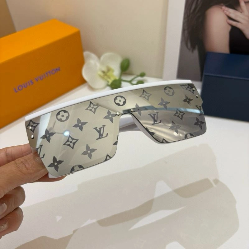 Louis Vuitton Sunglasses AllSeason 280699