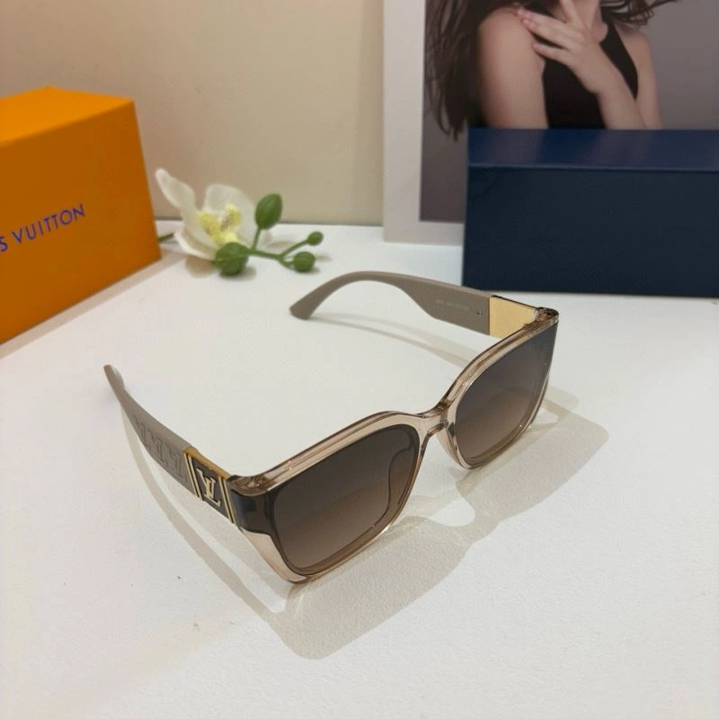 Louis Vuitton Sunglasses Lightweight 280700