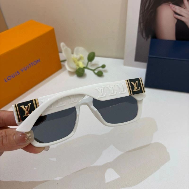 Timeless Louis Vuitton Sunglasses 280696